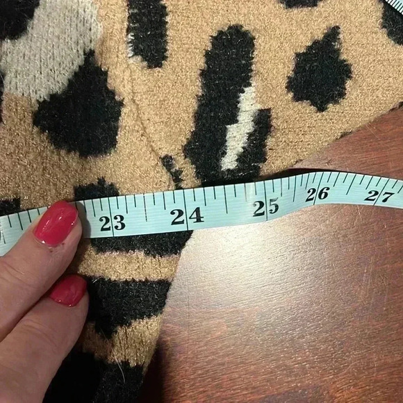 Entro Womens Sweater S Brown Black White Animal Print Pullover Open Back w/Tie - Picture 11 of 14